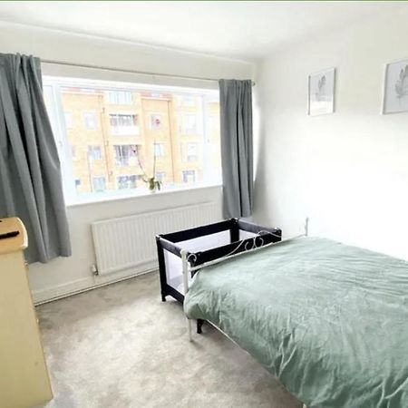 4 Bedroom Property Close To The Harry Potter Studio And Watford Junction Εξωτερικό φωτογραφία